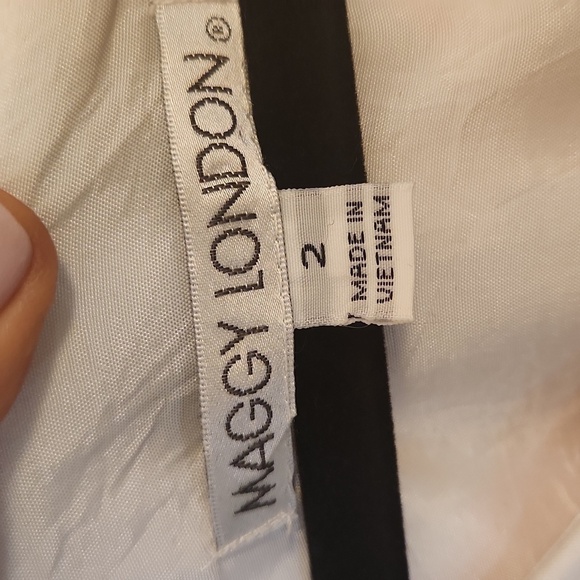 Maggy London Sleeveless Orange and Black Ikat Print Dress Size 2 - Picture 6 of 11